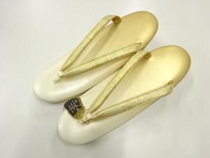 未使用品　暈し柄草履（23センチ）